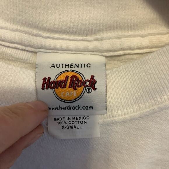 Vintage Hard Rock Cafe Cayman Islands white logo tee in a size XS. Classic! - Picture 2 of 5